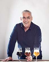 Bier Claude 0476 klein 1