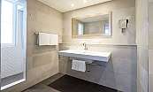Villa Business Badezimmer